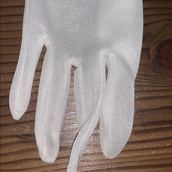 Satiny wedding ceremony brides gloves small petite - Picture 5 of 10